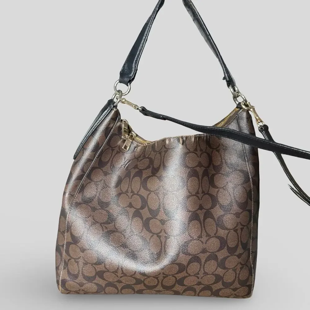 Coach signature celeste